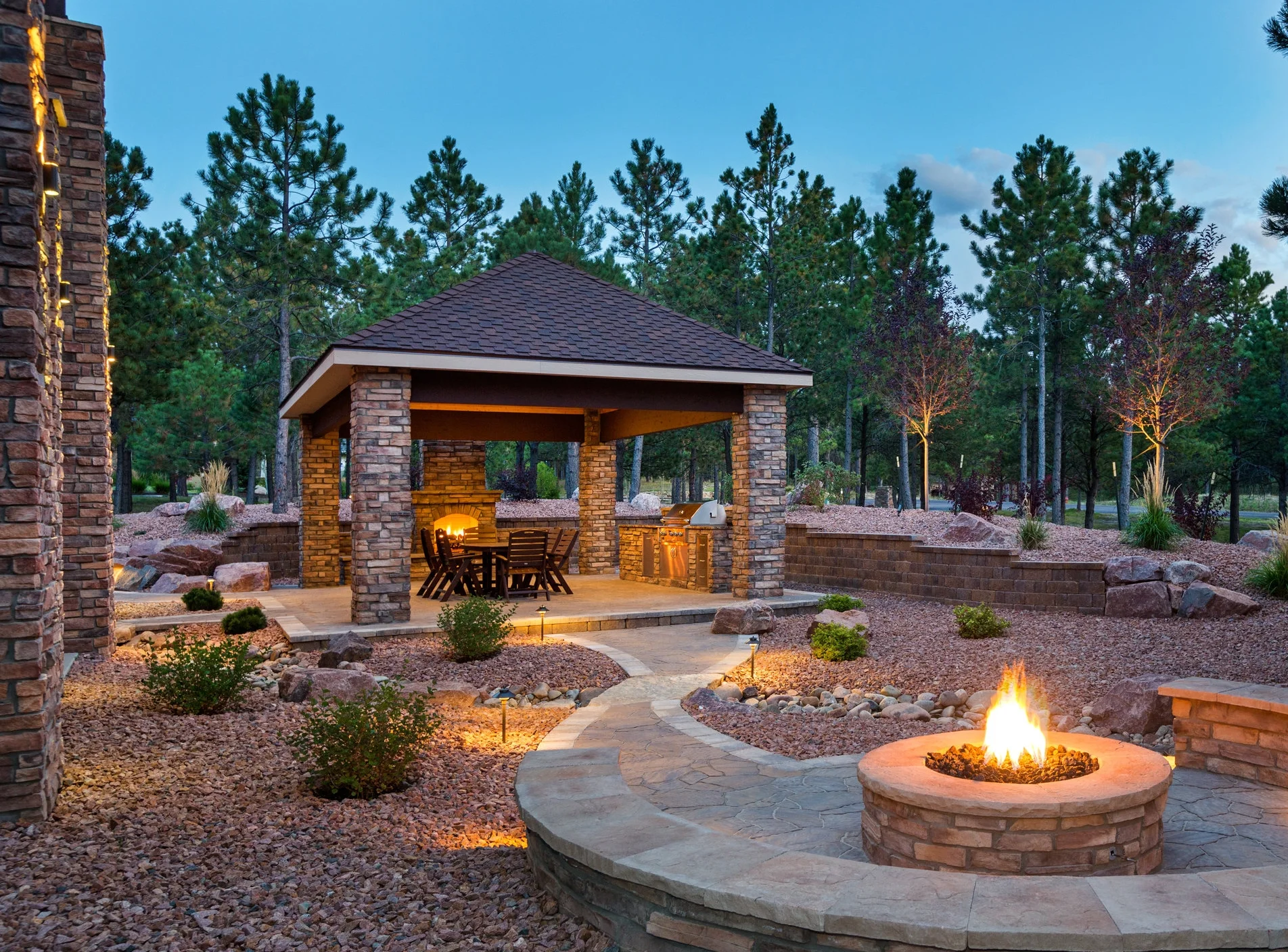 Outdoor top backyard kitchen